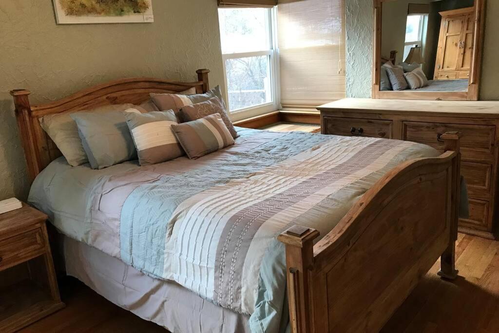 Charming Remodeled Golf Course Area Home Colorado Springs Eksteriør billede